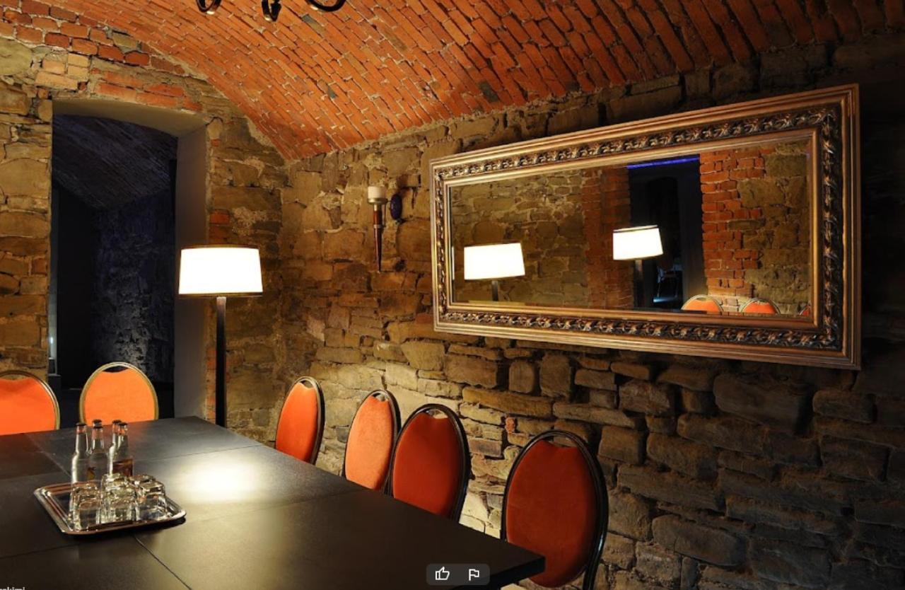 Midas Strzyżów Extérieur photo
